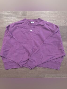 Nike Women’s Purple Crewneck Sweatshirt with White Swoosh